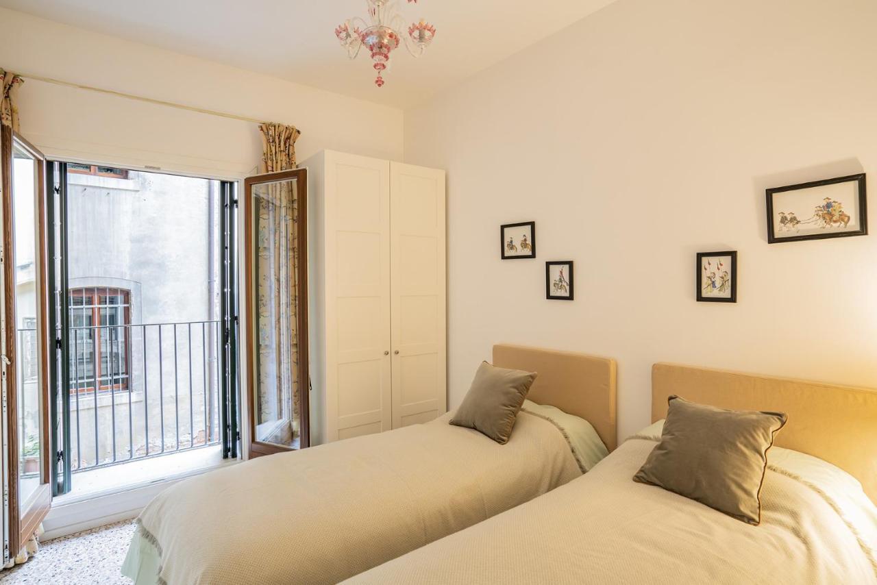 Ca' San Beneto Completely Refurbished In A Fabulously Area Venecia