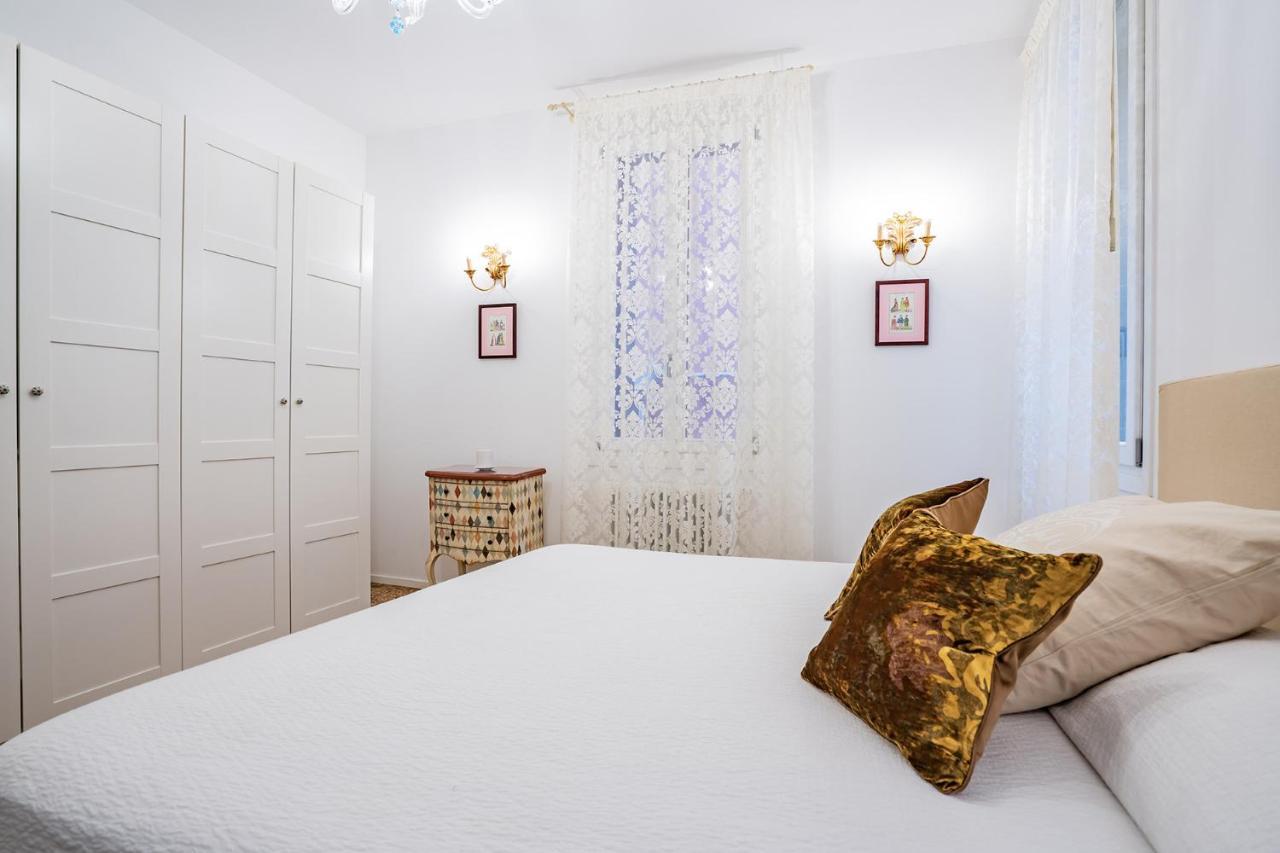 Ca' San Beneto Completely Refurbished In A Fabulously Area Apartamento Venecia