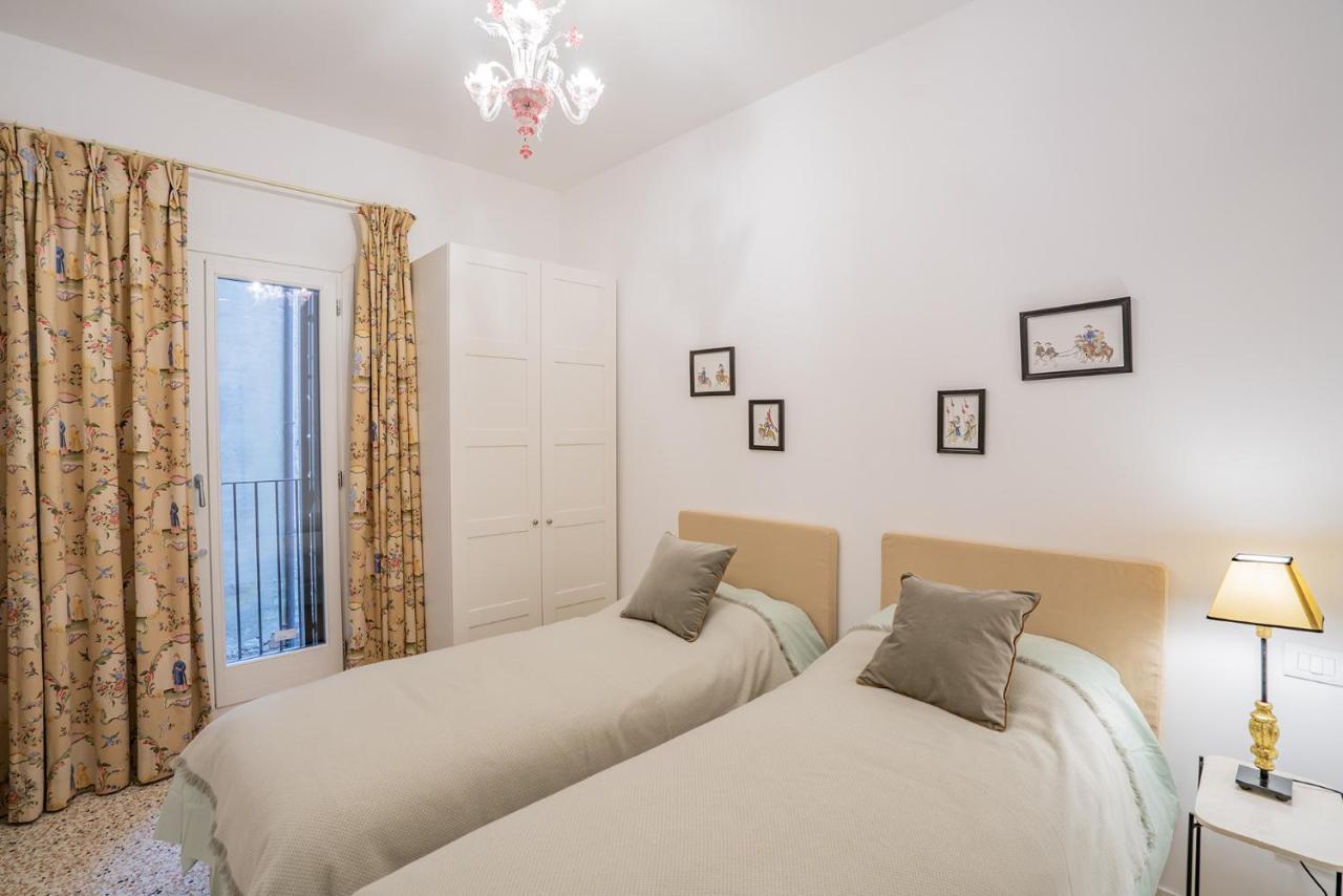 Ca' San Beneto Completely Refurbished In A Fabulously Area * Venice